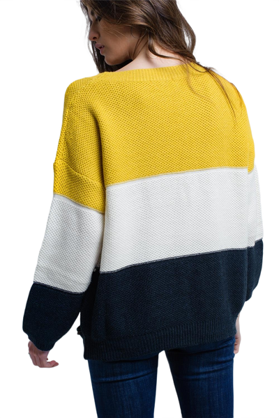Yellow Knitted Sweater With Pearls