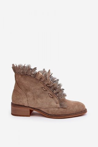 Boots Model 186015 Step in Style