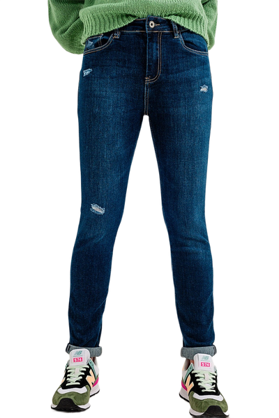 Skinny Jeans With Stretch in Medium Blue