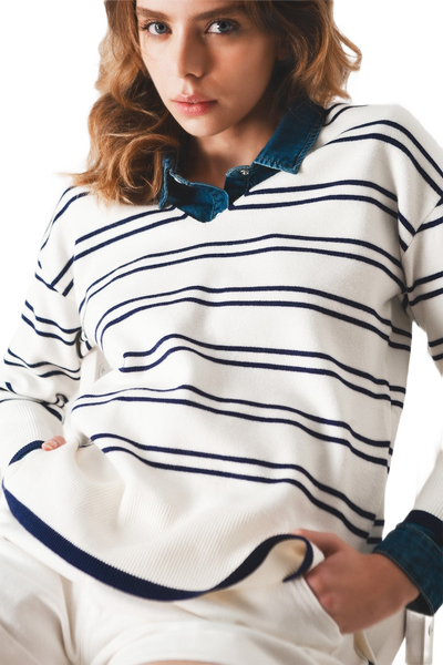 Sweater in White With Navy Stripe